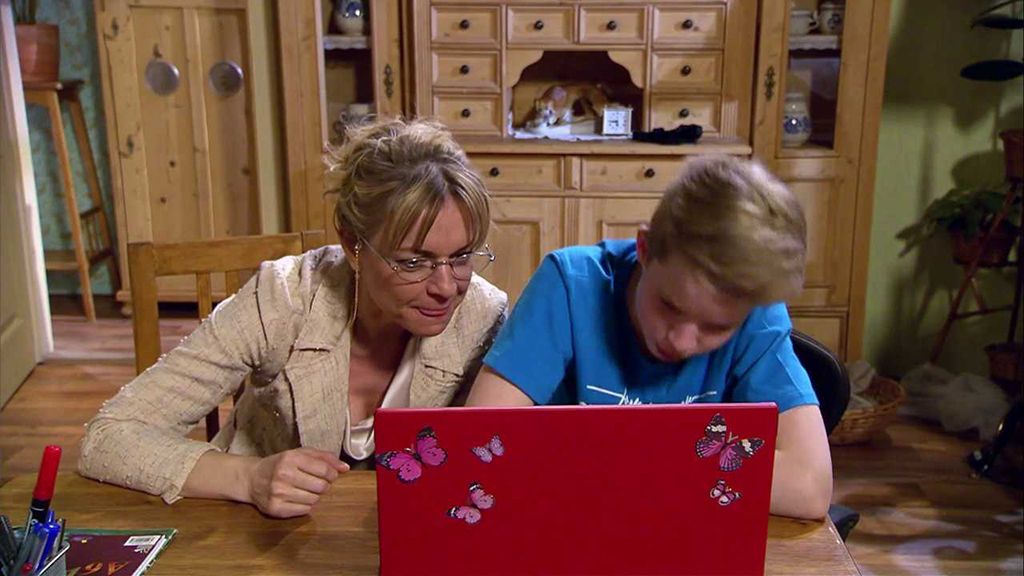 Nauč tetu na netu: Sociální sítě