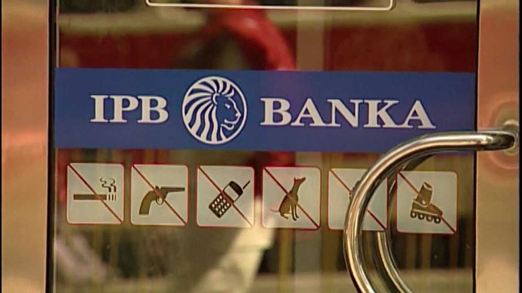 Bankovní krize v 90. letech 20. století