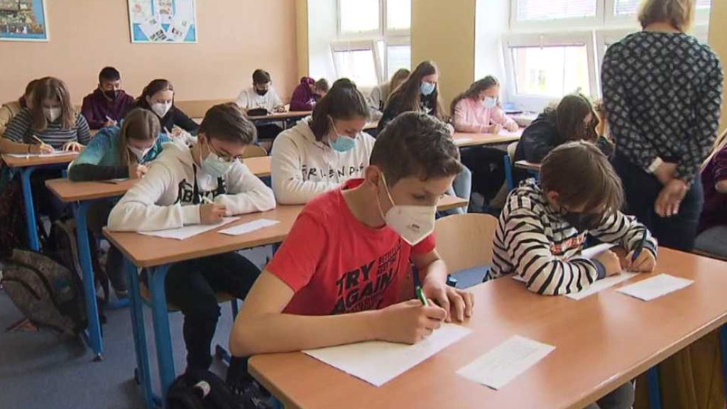 Sexuální výchova ve školách
