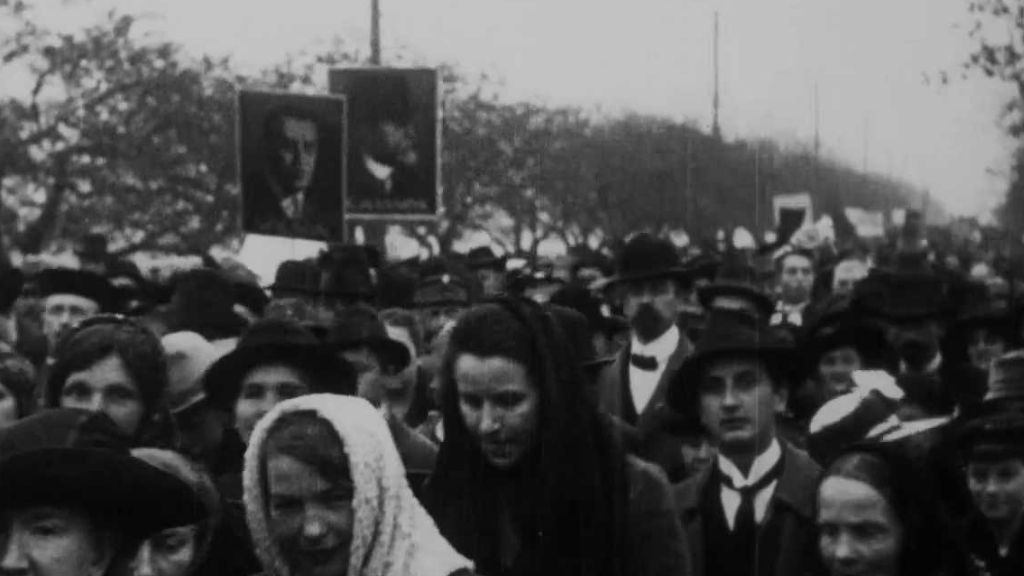 Pouť na Bílou horu 3. listopadu 1918