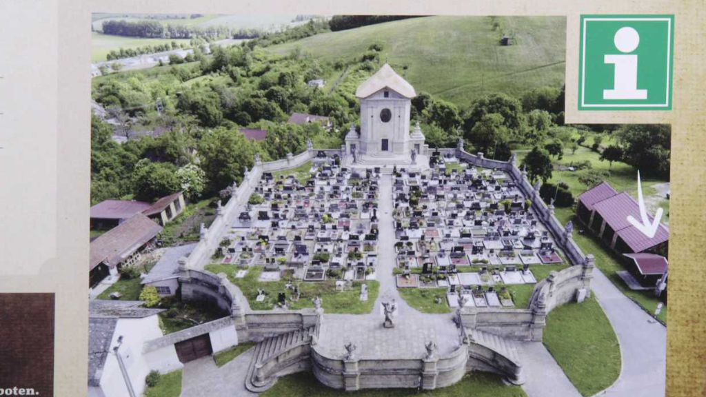 Barokní hřbitov ve Střílkách u Kroměříže