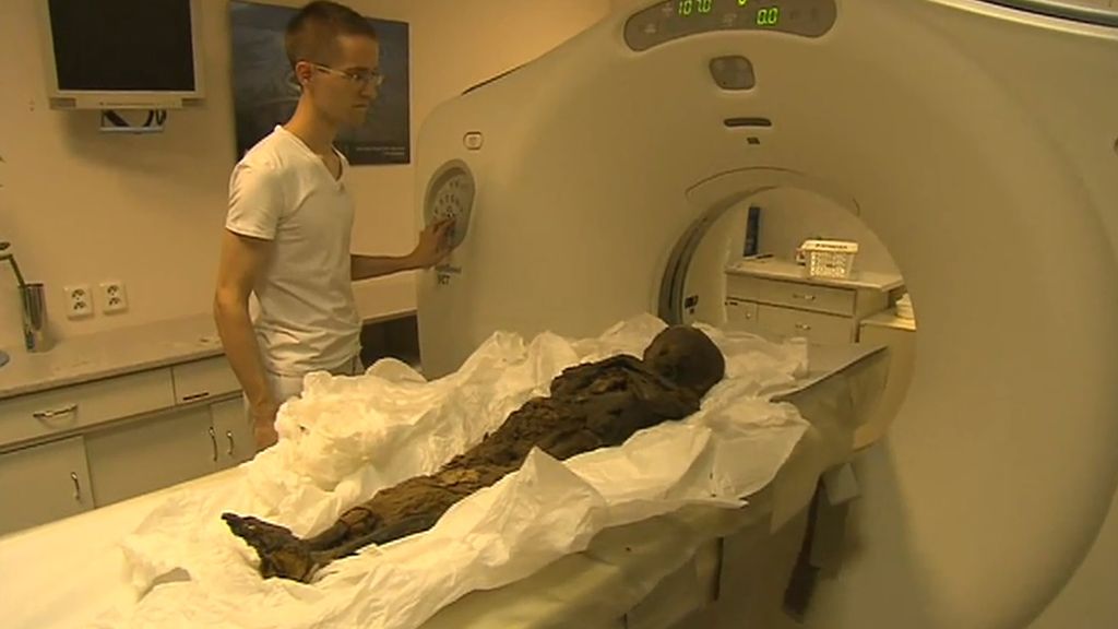 Mumie na počítačové tomografii