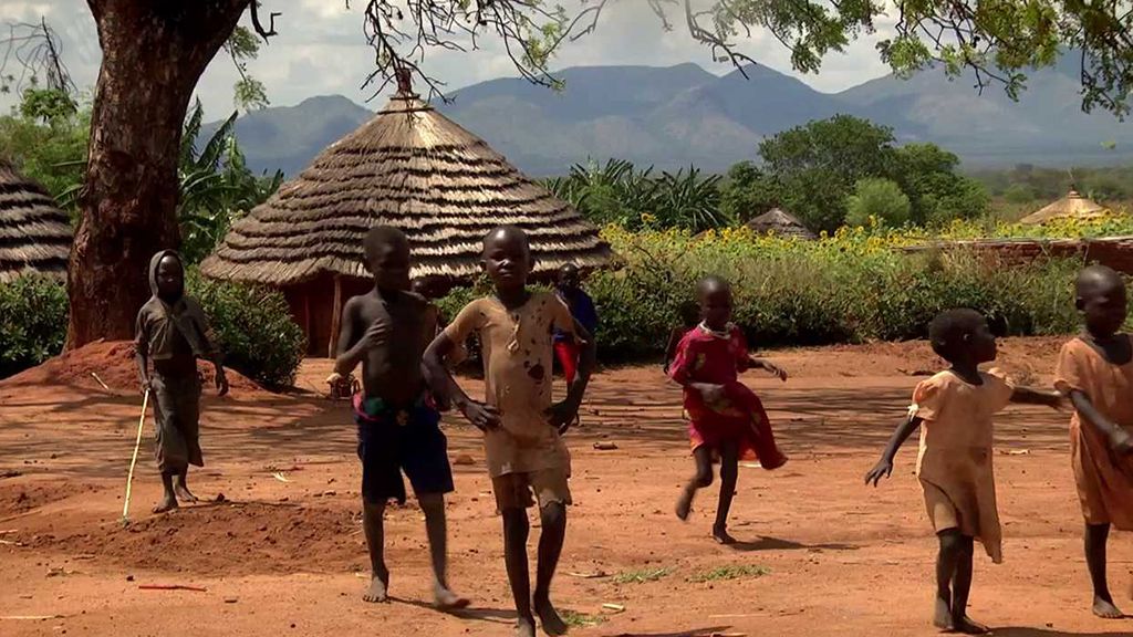 Uganda: Velká jezera a pravé africké safari
