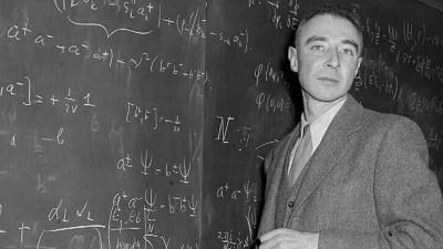 Robert Oppenheimer: Americký Prométheus