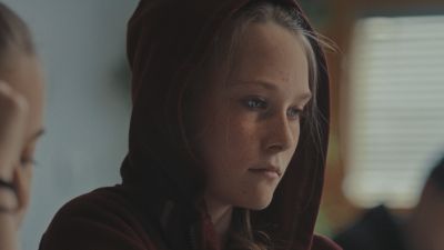 Pohlavní identita: Reakce rodiny a školy