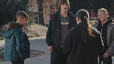 Šikana, domácí násilí a role školy